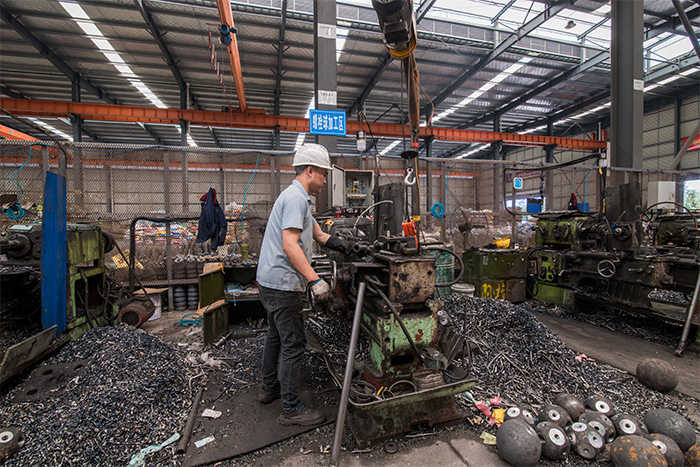 山南网架配件-螺栓球加工车间